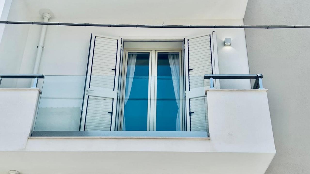Sealands 50 Meters From The Sandy Beach With Wifi Avola Exterior foto