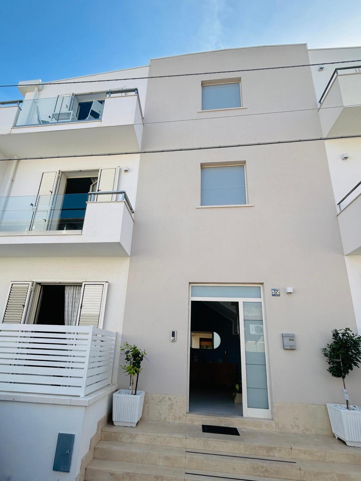 Sealands 50 Meters From The Sandy Beach With Wifi Avola Exterior foto