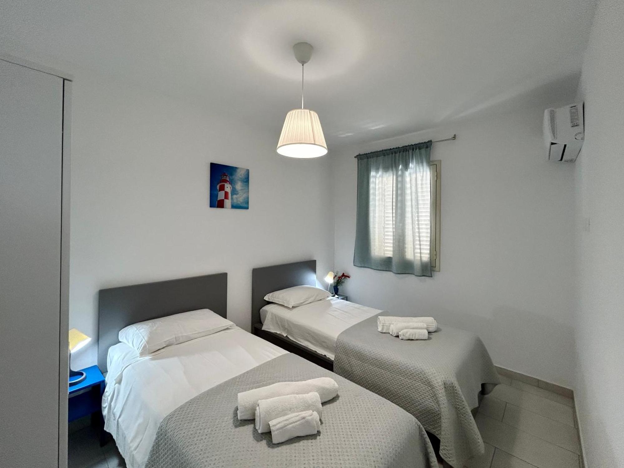 Sealands 50 Meters From The Sandy Beach With Wifi Avola Exterior foto